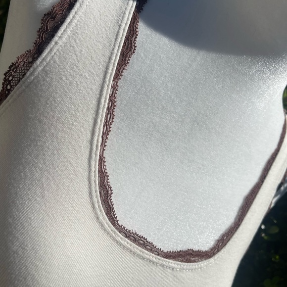 mushroom hollister tank - Picture 2 of 3